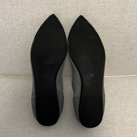 Women’s Rothys Pointed Toe Flats - Picture 3 of 6